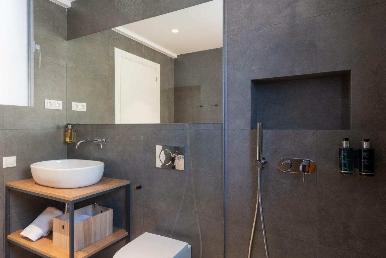 Petit Luxe L'Atic Lejlighed Terrassa Eksteriør billede